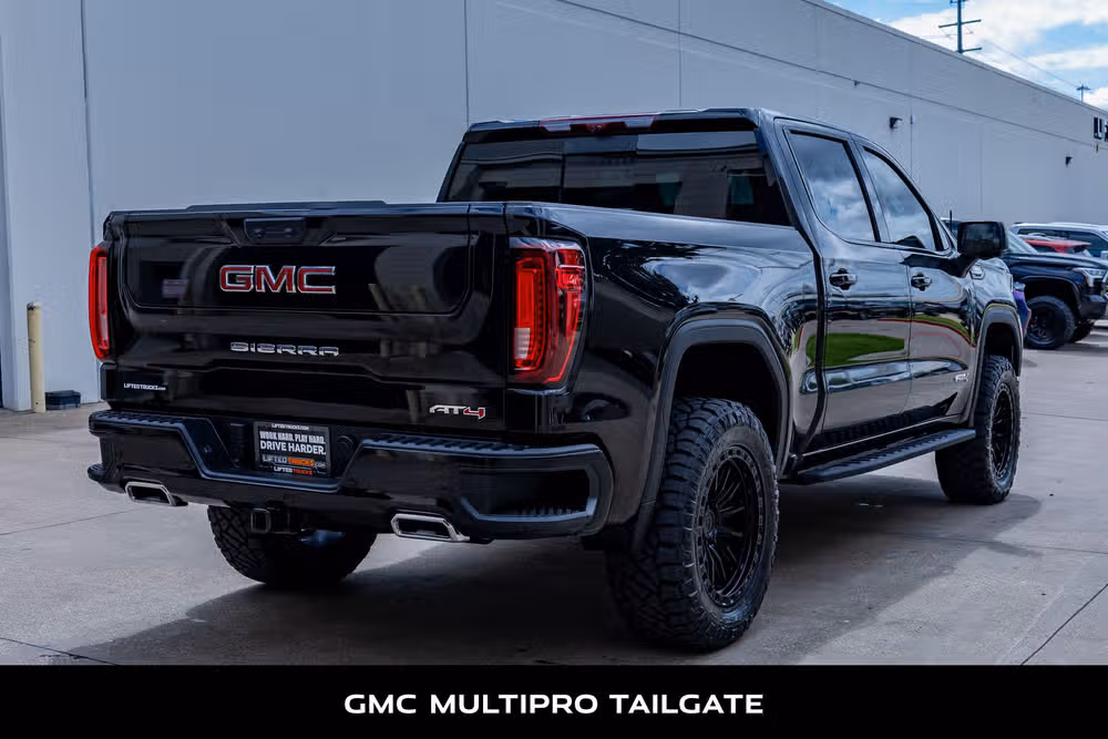 2025 GMC Sierra 1500 AT4 Crew Cab Image 10