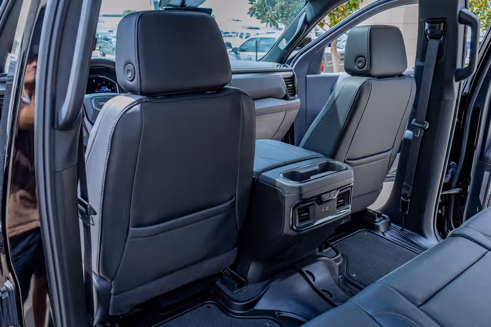 2025 GMC Sierra 1500 AT4 Crew Cab Image 35