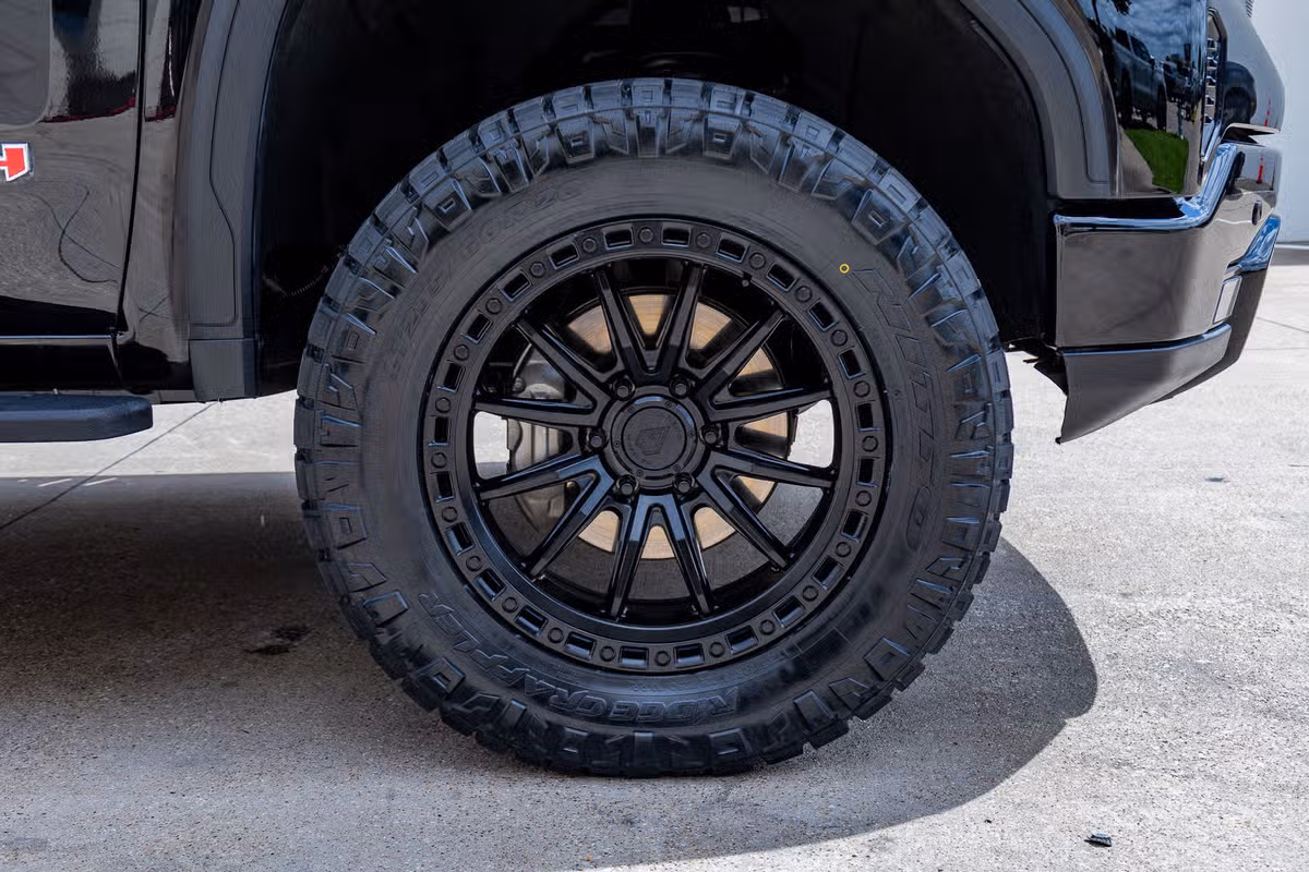 2025 GMC Sierra 1500 AT4 Crew Cab
