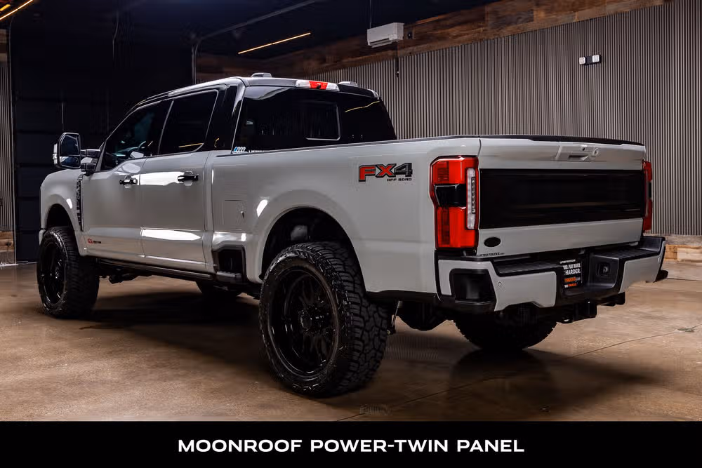 2026 Ford F-250 Super Duty Platinum Crew Cab Image 7