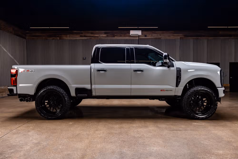 2026 Ford F-250 Super Duty Platinum Crew Cab Image 11