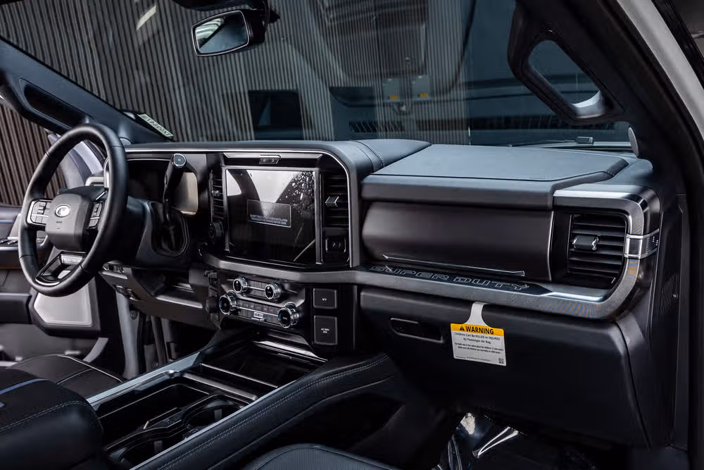 2026 Ford F-250 Super Duty Platinum Crew Cab Image 18
