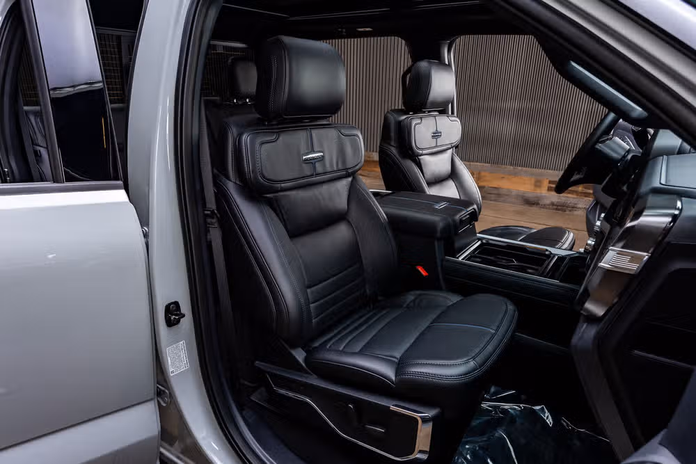 2026 Ford F-250 Super Duty Platinum Crew Cab Image 33