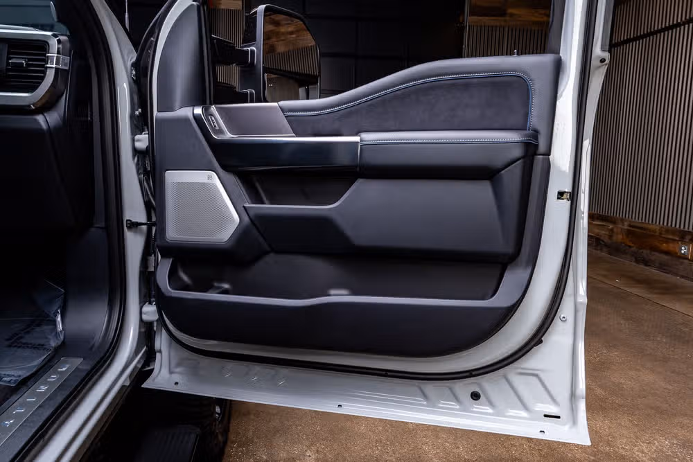 2026 Ford F-250 Super Duty Platinum Crew Cab Image 39