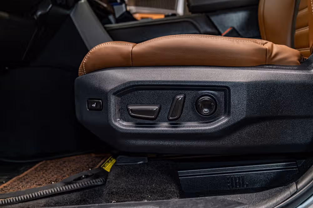 2026 Toyota Tundra 1794 Edition HV CrewMax Image 22