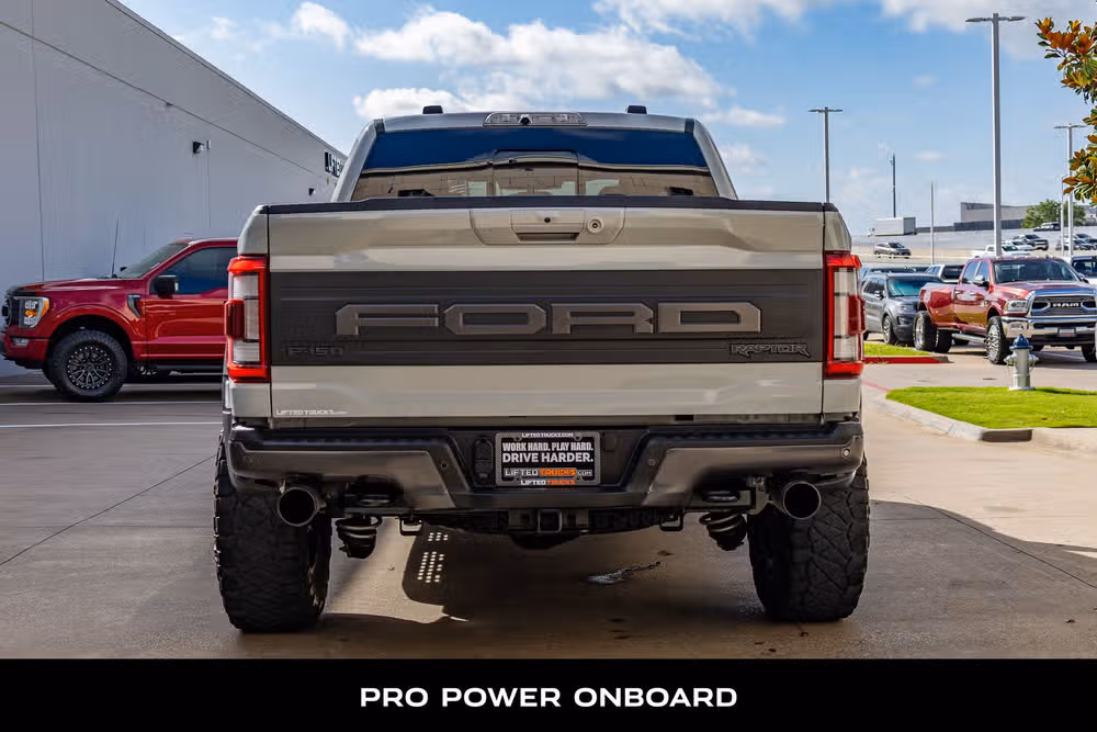 2023 Ford F-150 Raptor SuperCrew Image 7