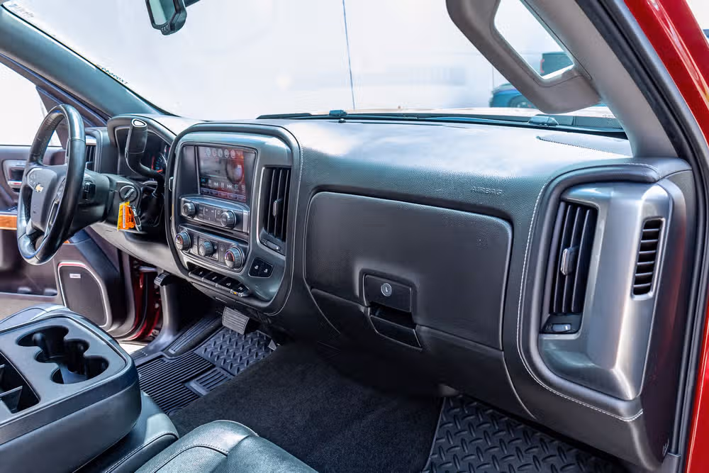 2018 Chevrolet Silverado 1500 LTZ Crew Cab Image 18