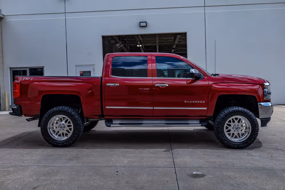 2018 Chevrolet Silverado 1500 LTZ Crew Cab Image 11