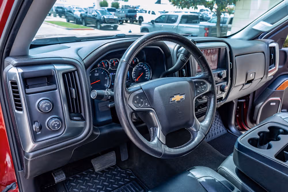 2018 Chevrolet Silverado 1500 LTZ Crew Cab Image 17