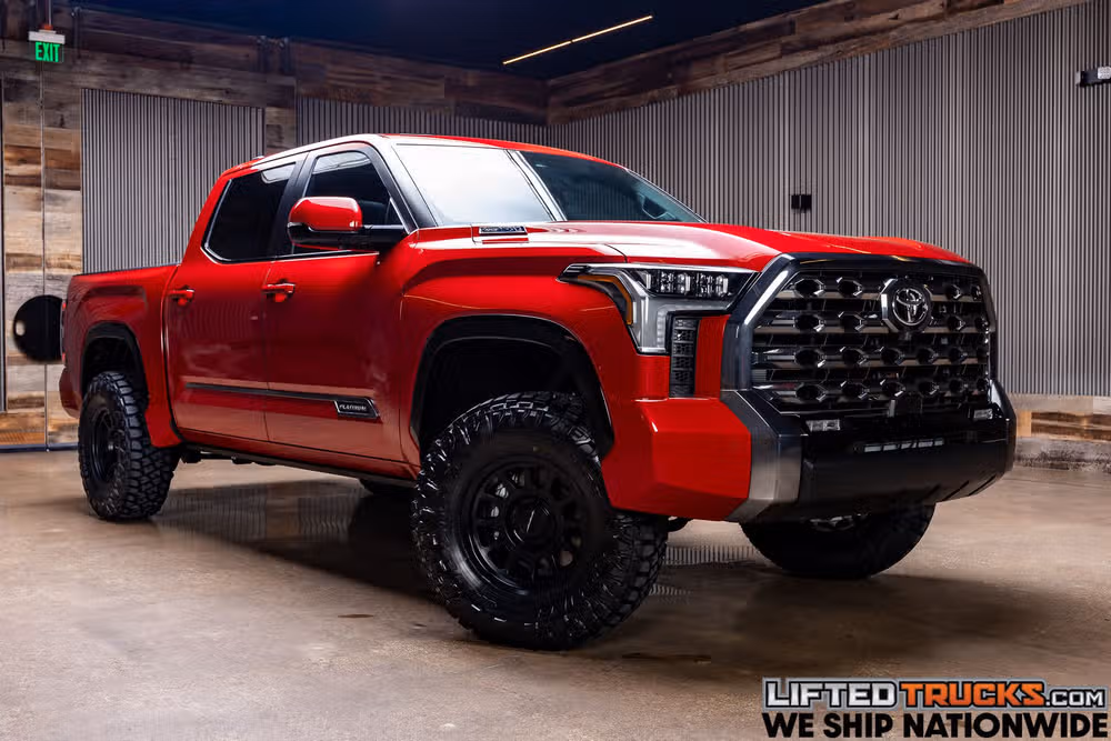 2026 Toyota Tundra Platinum HV CrewMax Image 1