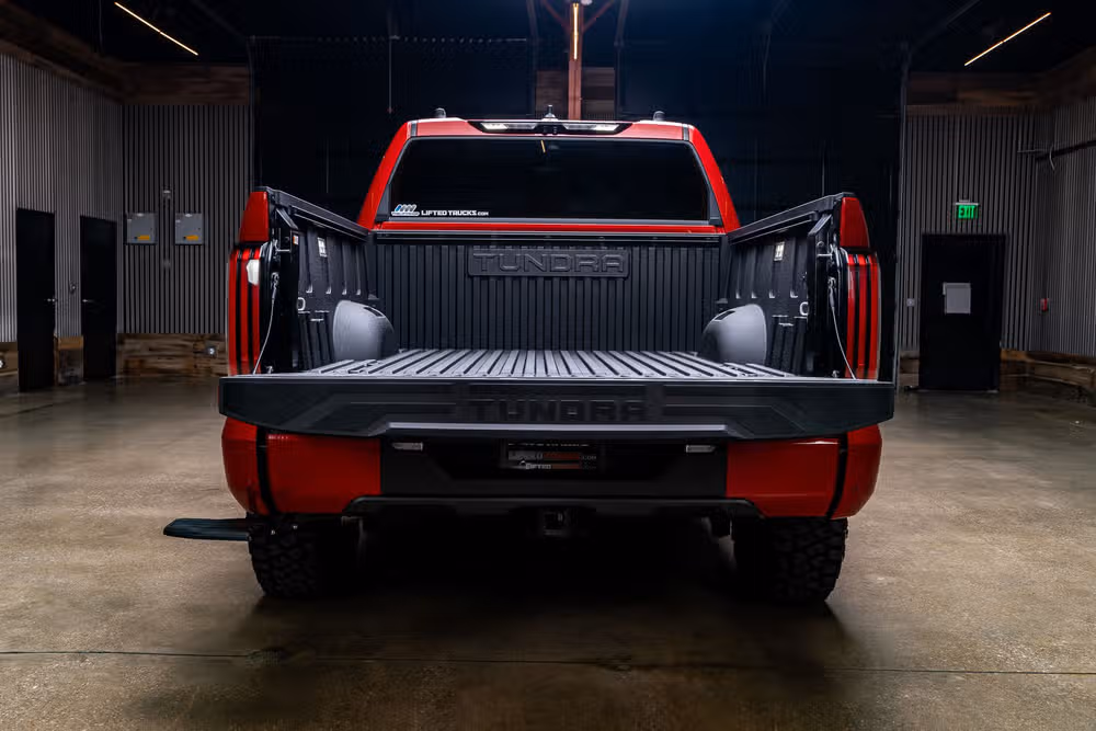 2026 Toyota Tundra Platinum HV CrewMax Image 9