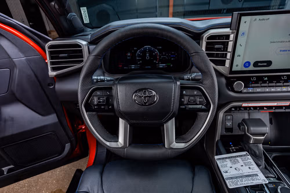 2026 Toyota Tundra Platinum HV CrewMax Image 19