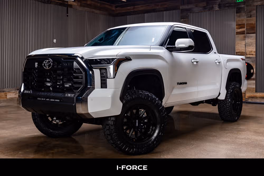2026 Toyota Tundra SR5 CrewMax Image 5