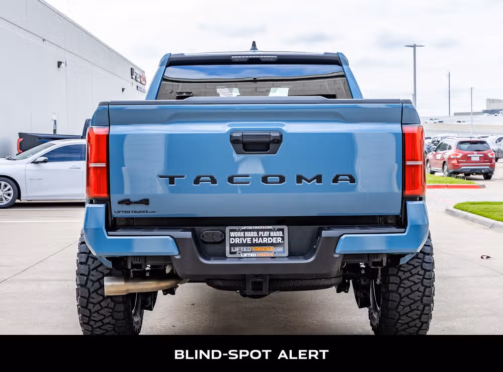 2026 Toyota Tacoma SR5 Double Cab Image 8