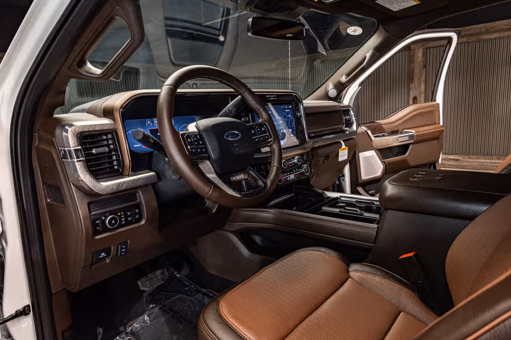 2026 Ford F-250 Super Duty King Ranch Crew Cab Image 16