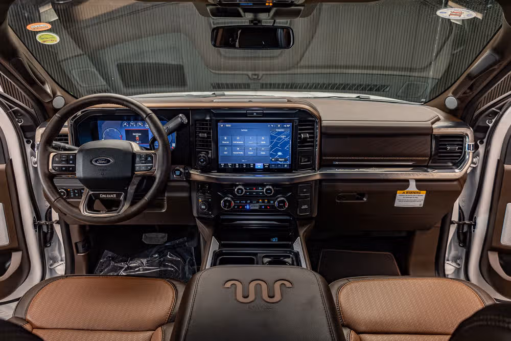 2026 Ford F-250 Super Duty King Ranch Crew Cab Image 18