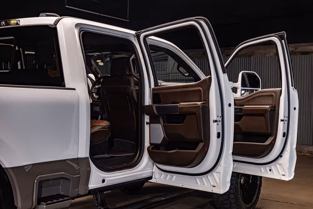 2026 Ford F-250 Super Duty King Ranch Crew Cab Image 33