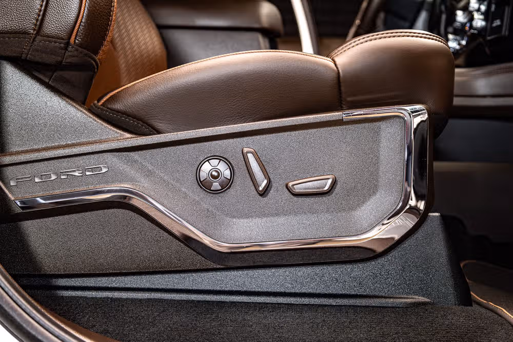 2026 Ford F-250 Super Duty King Ranch Crew Cab Image 29