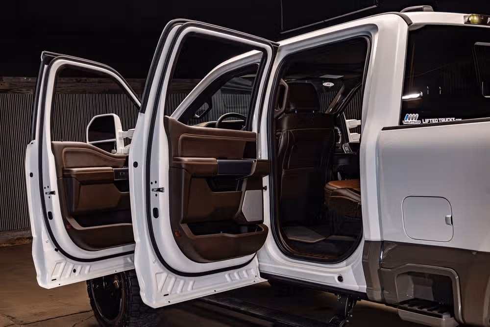 2026 Ford F-250 Super Duty King Ranch Crew Cab Image 31