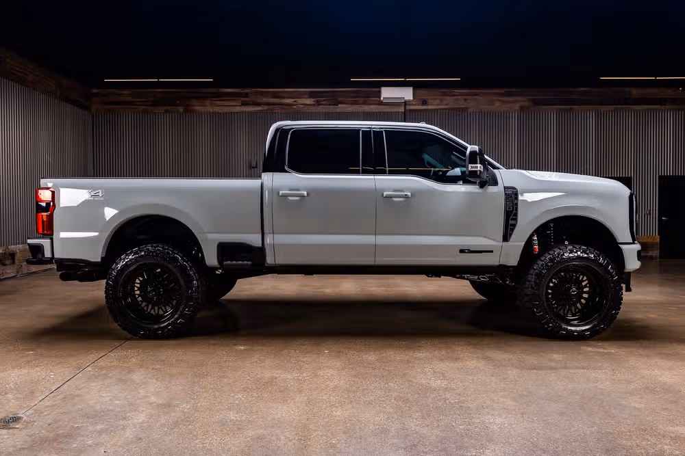 2026 Ford F-250 Super Duty Platinum Crew Cab Image 11