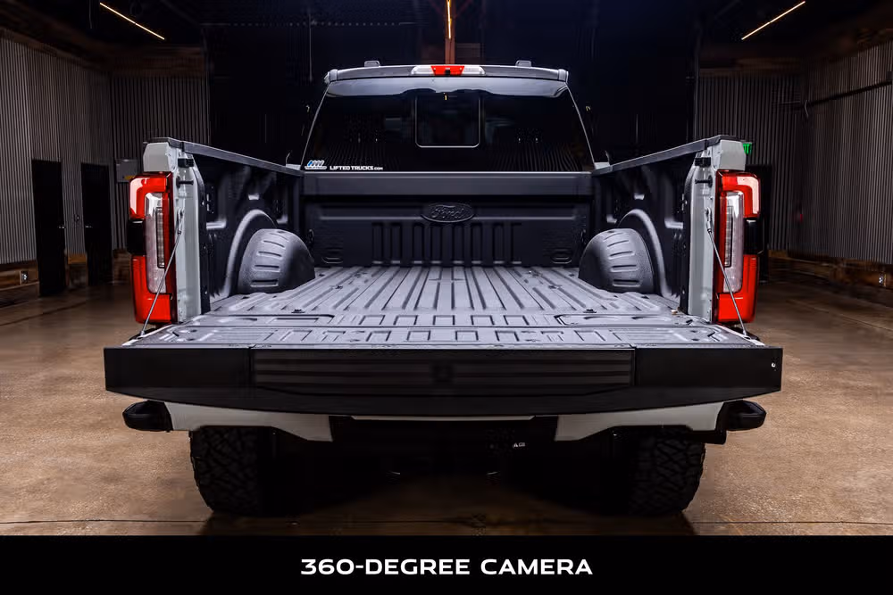 2026 Ford F-250 Super Duty Platinum Crew Cab Image 9