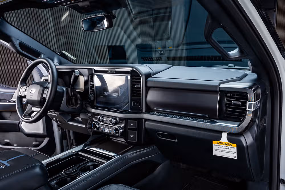 2026 Ford F-250 Super Duty Platinum Crew Cab Image 18