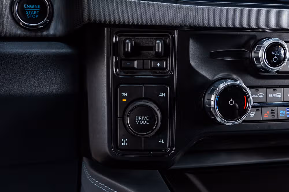 2026 Ford F-250 Super Duty Platinum Crew Cab Image 24