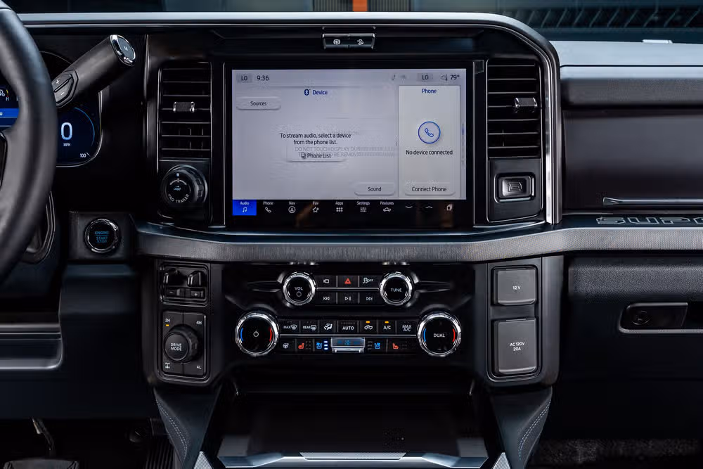 2026 Ford F-250 Super Duty Platinum Crew Cab Image 25
