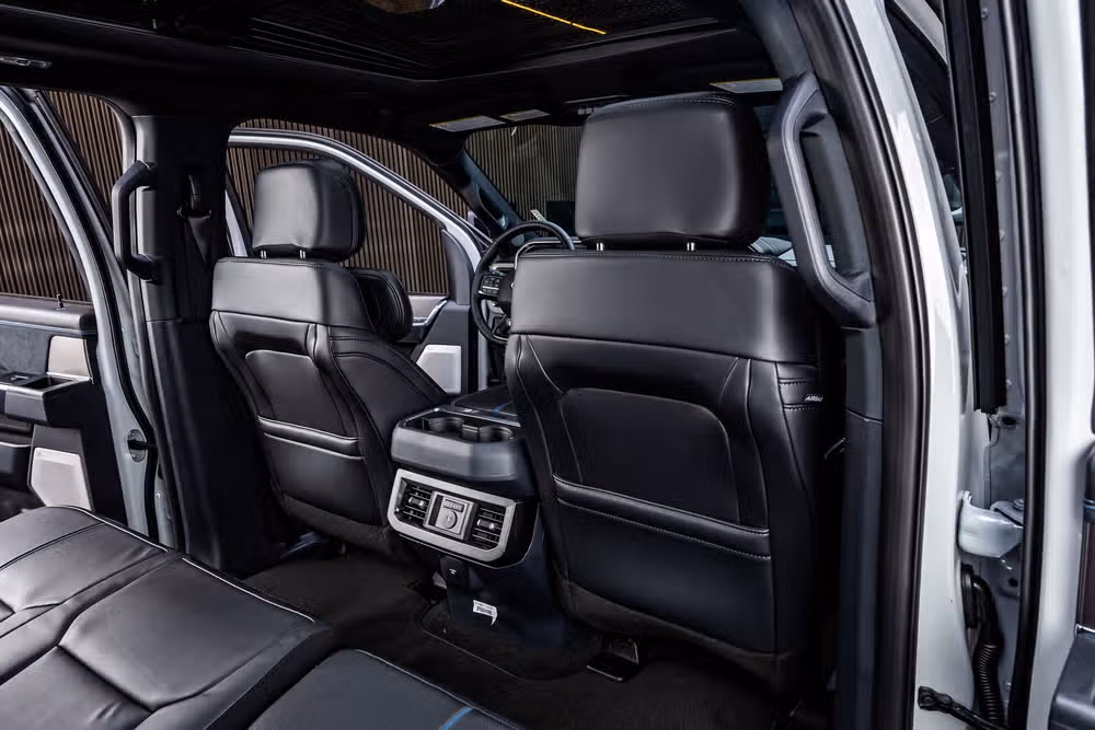 2026 Ford F-250 Super Duty Platinum Crew Cab Image 34