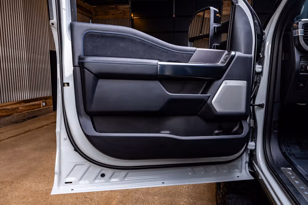 2026 Ford F-250 Super Duty Platinum Crew Cab Image 38