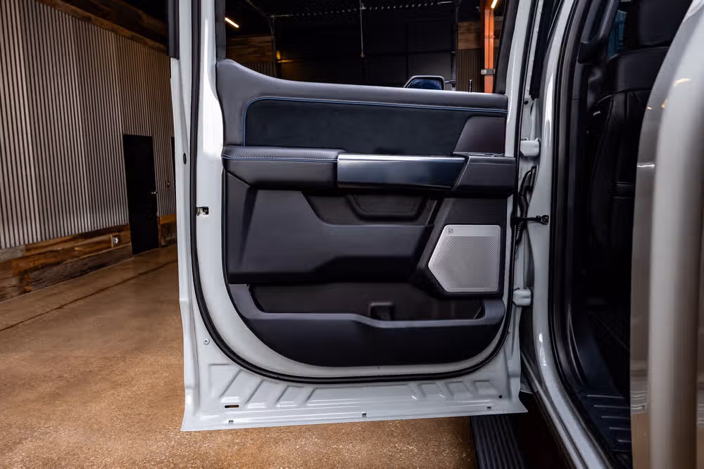 2026 Ford F-250 Super Duty Platinum Crew Cab Image 40