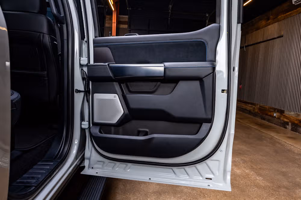 2026 Ford F-250 Super Duty Platinum Crew Cab Image 41
