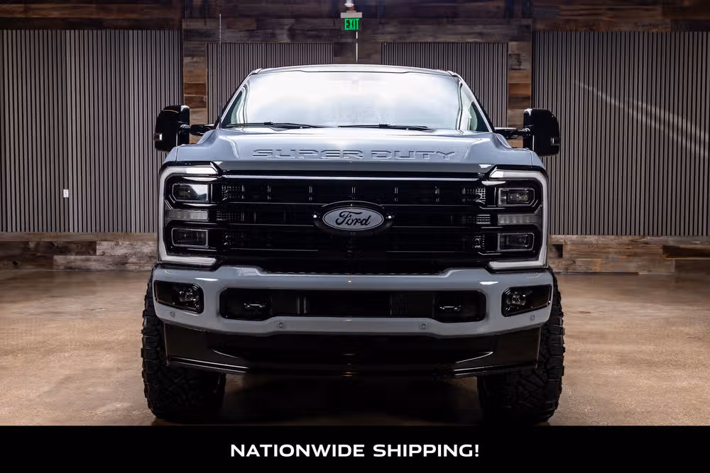 2026 Ford F-250 Super Duty Platinum Plus Crew Cab Image 4