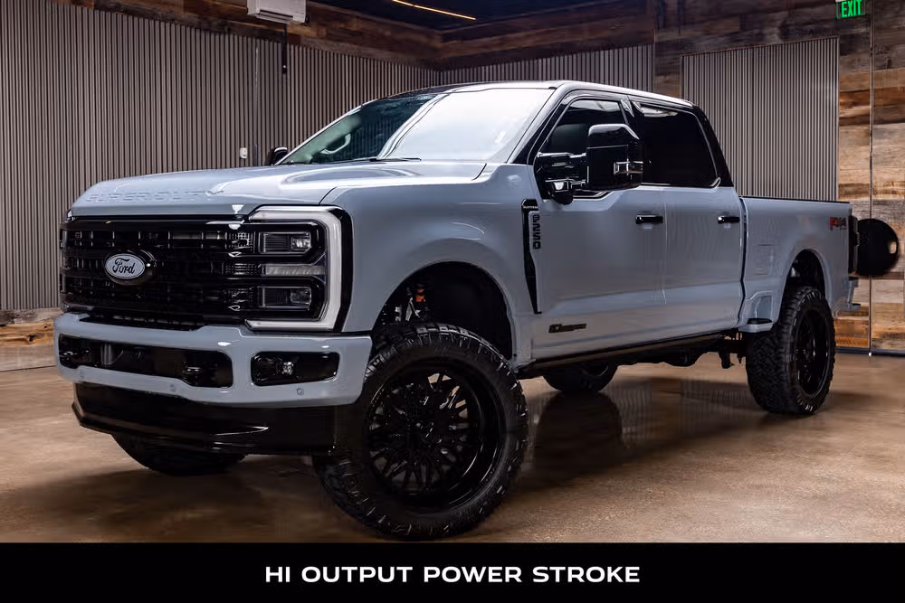 2026 Ford F-250 Super Duty Platinum Plus Crew Cab Image 5