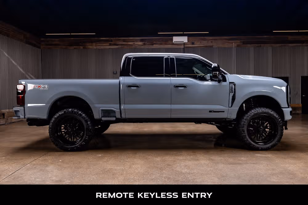 2026 Ford F-250 Super Duty Platinum Plus Crew Cab Image 11