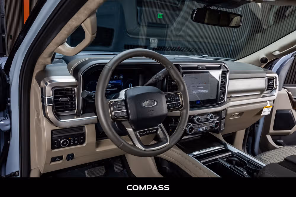 2026 Ford F-250 Super Duty Platinum Plus Crew Cab Image 17