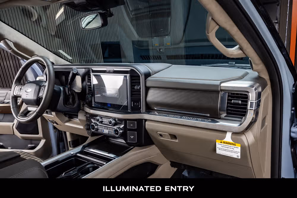 2026 Ford F-250 Super Duty Platinum Plus Crew Cab Image 18