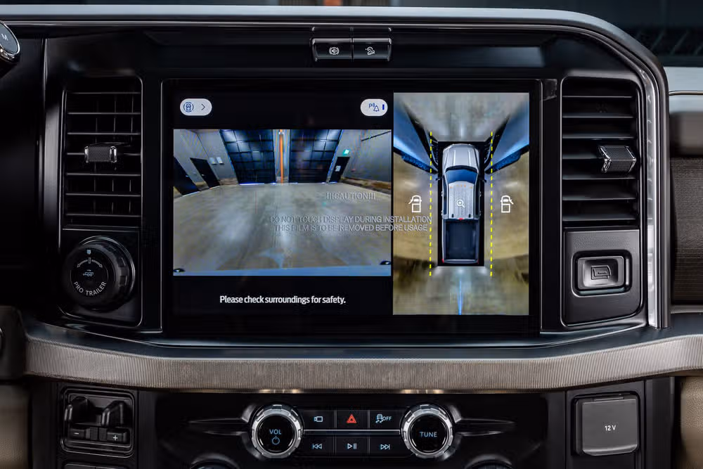 2026 Ford F-250 Super Duty Platinum Plus Crew Cab Image 27