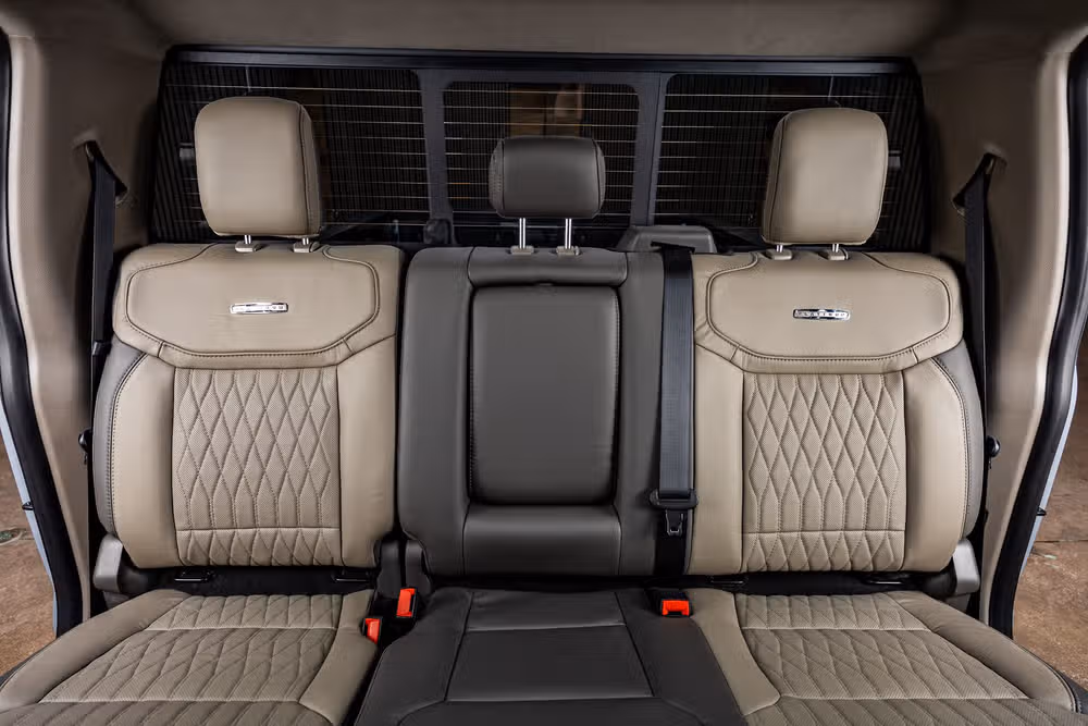 2026 Ford F-250 Super Duty Platinum Plus Crew Cab Image 37