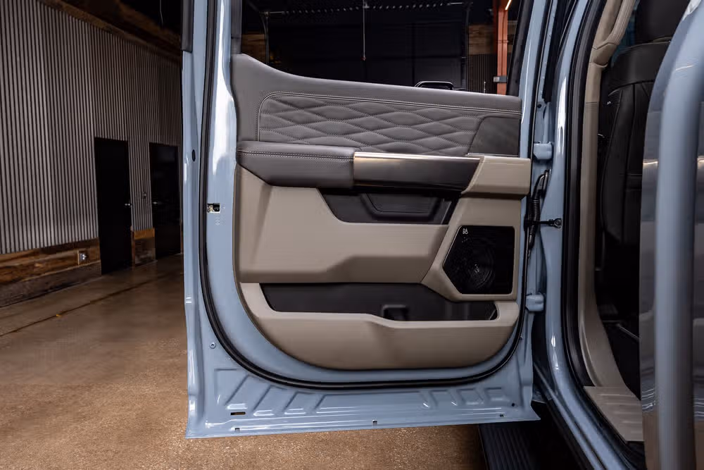 2026 Ford F-250 Super Duty Platinum Plus Crew Cab Image 40