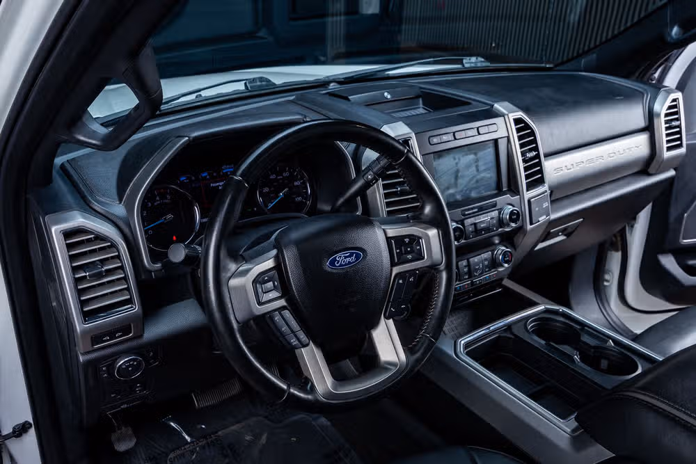 2020 Ford F-250 Super Duty Platinum Crew Cab Image 13