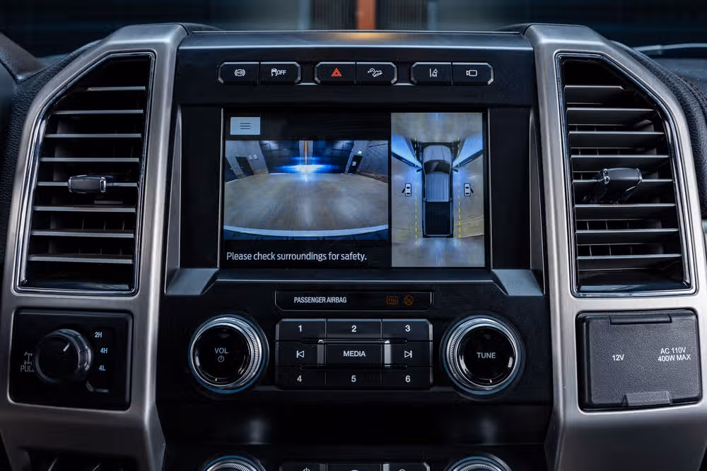 2020 Ford F-250 Super Duty Platinum Crew Cab Image 22