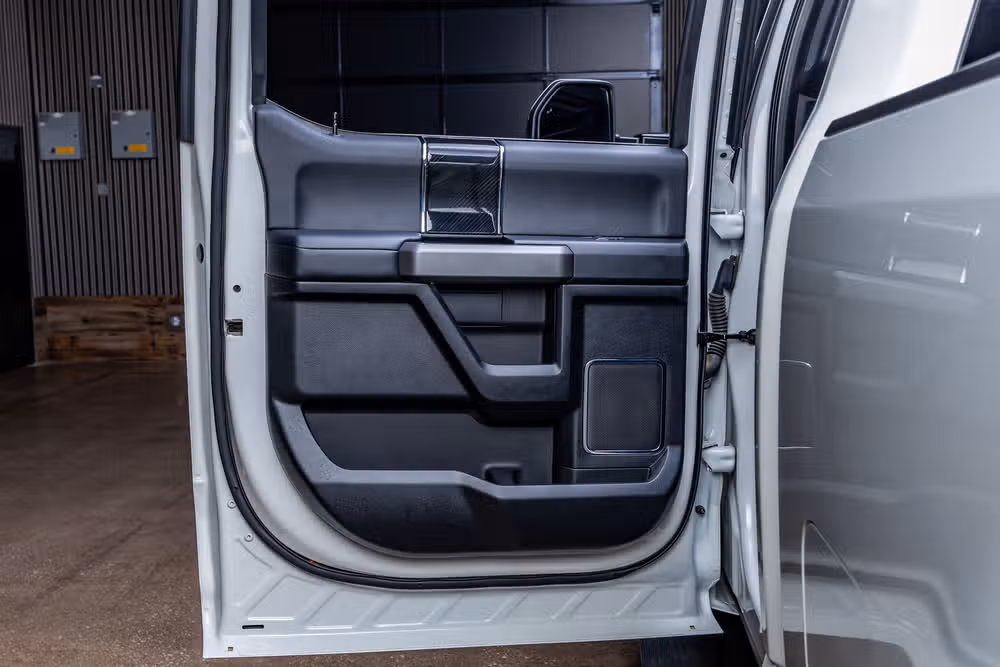 2020 Ford F-250 Super Duty Platinum Crew Cab Image 35