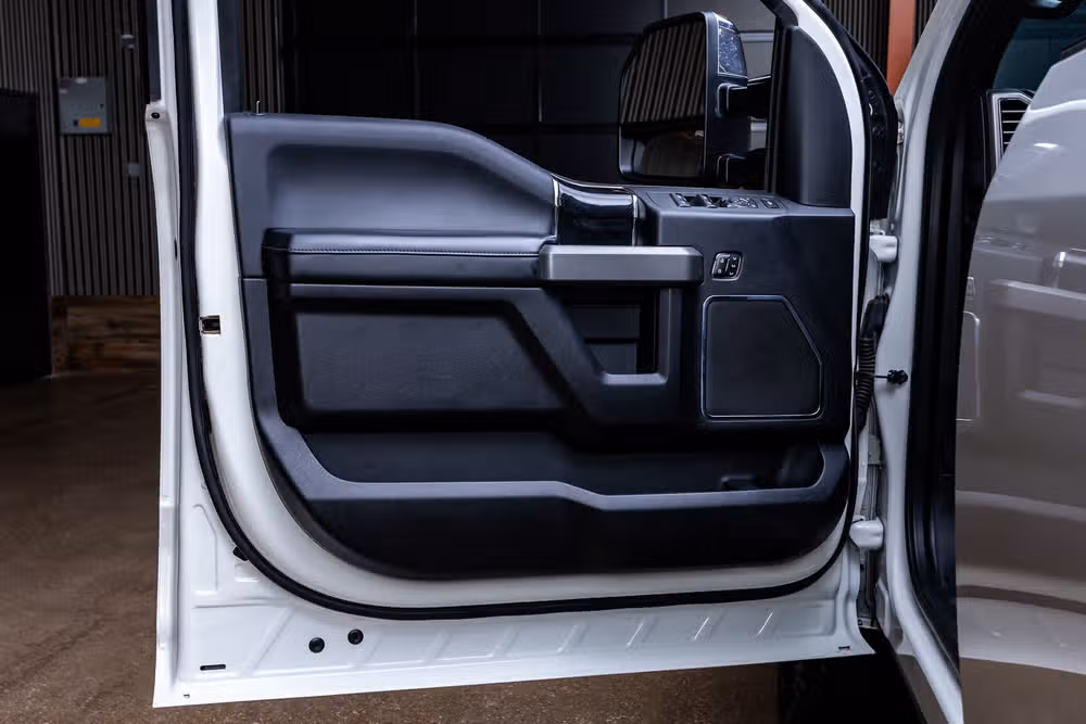 2020 Ford F-250 Super Duty Platinum Crew Cab Image 33