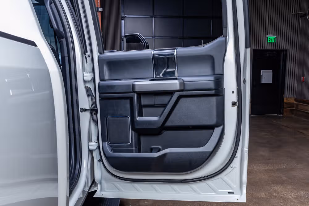 2020 Ford F-250 Super Duty Platinum Crew Cab Image 36
