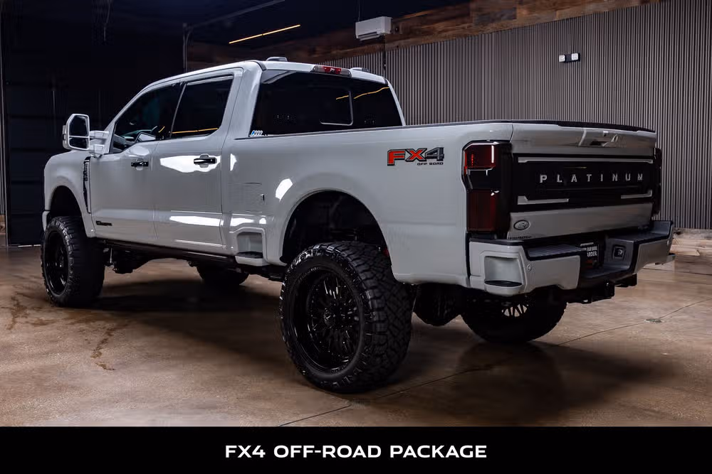2026 Ford F-250 Super Duty Platinum Plus Crew Cab Image 7