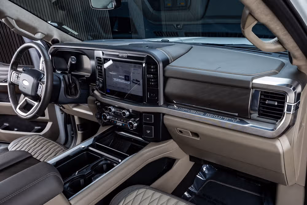 2026 Ford F-250 Super Duty Platinum Plus Crew Cab Image 18