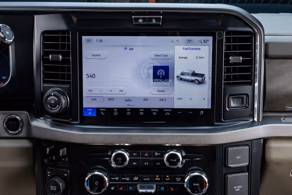 2026 Ford F-250 Super Duty Platinum Plus Crew Cab Image 25