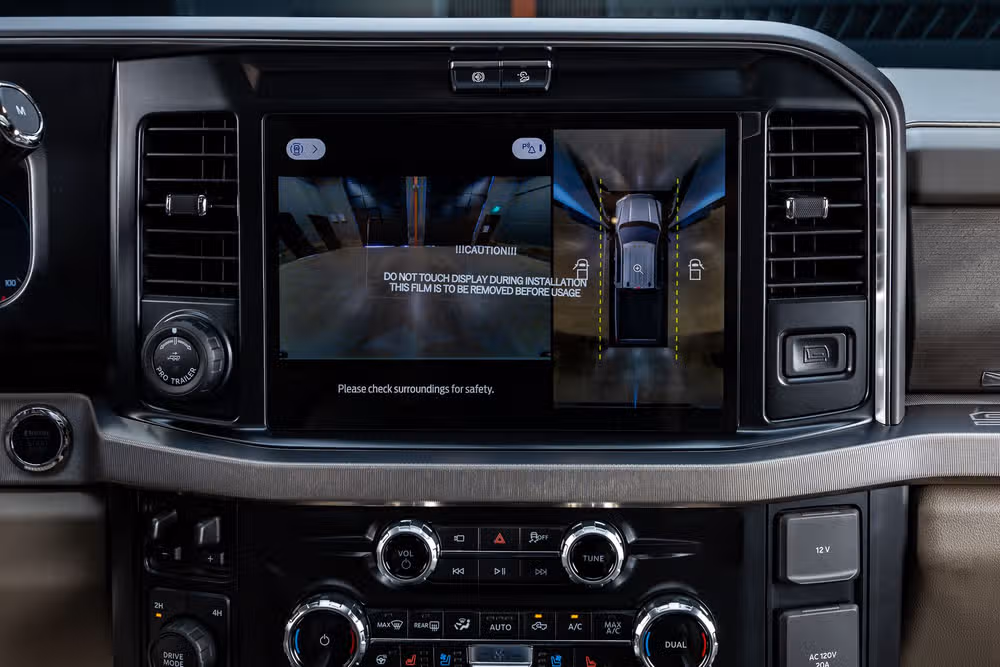 2026 Ford F-250 Super Duty Platinum Plus Crew Cab Image 26