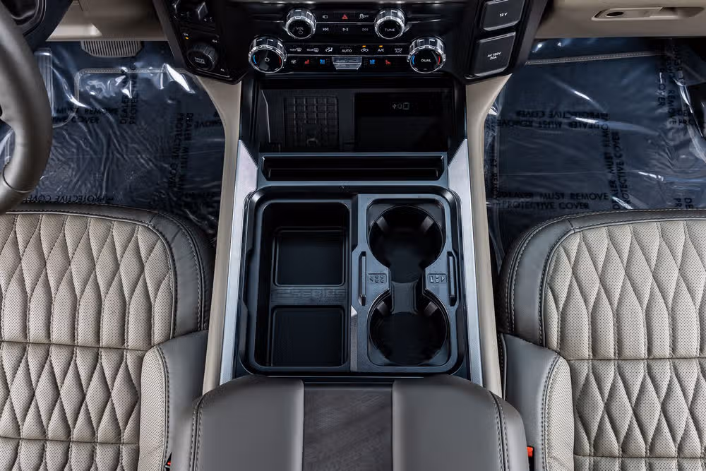 2026 Ford F-250 Super Duty Platinum Plus Crew Cab Image 28